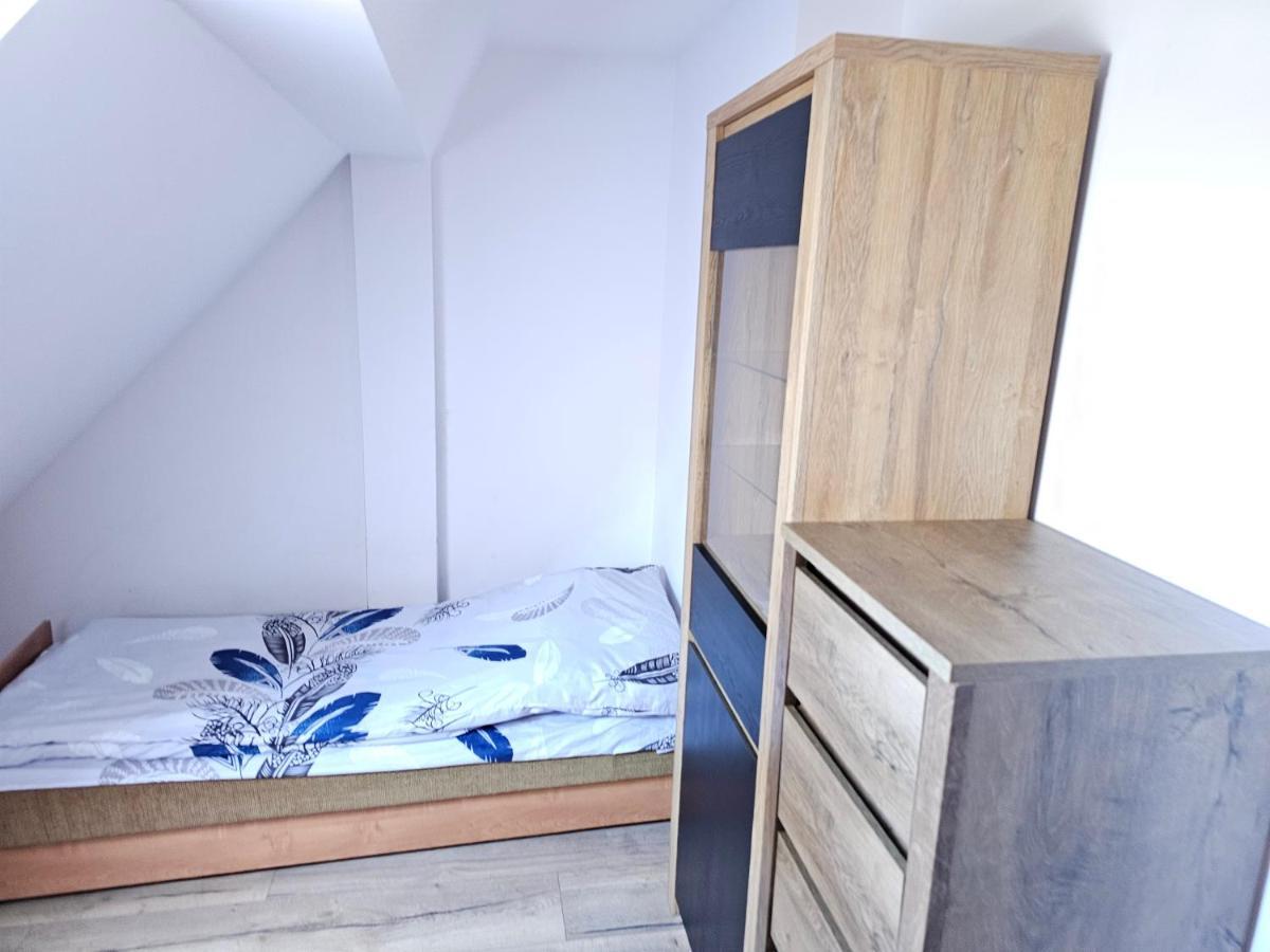 Julka Apartamento Kopalino Exterior foto